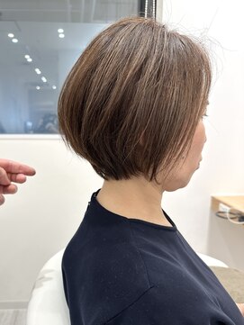 アドラーブル ココロ 新潟(adorable CoCoLo) 40代50代◎ハイライト白髪ぼかしふんわり大人ショート