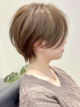 ヨリ トウキョウ(yori Tokyo) 似合わせカット30代40代50代ショートボブくびれレイヤーカット