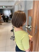 ケアブリーチで明るめブラウンベージュ x ボブ