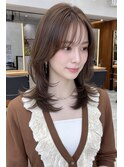  バタフライカットハッシュカットマレットヘアチェリーレッド