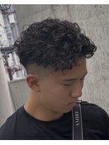 イーラ アメ村店(era)&nbsp;サーフバック　ツイストスパイラル眉カットメンズパーマ