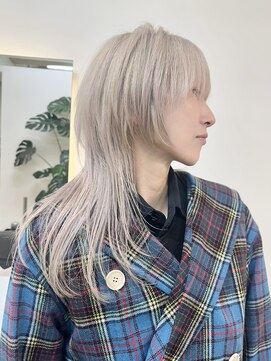 セルン(cerne) ウルフカットレイヤーカットミディアムウルフハッシュカット