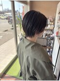 暗髪ショート