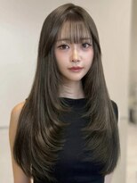 ヴィヴィッド オモテサンドウ(ViViD omotesando)&nbsp;顔周りカット ラベンダーグレージュ 前髪カット 髪質改善