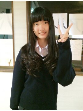 アルコバレーノ(Arcobaleno) 黒髪フェミニンロング