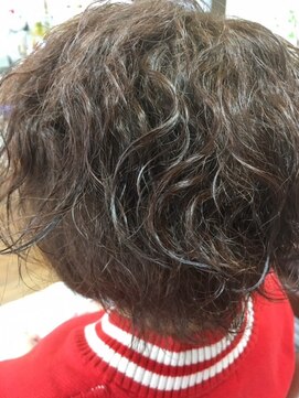 クラス(Class) ショートボブ（縮毛矯正）