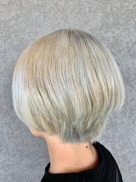 モテナ アット ベッピン(motenas at Beppin s) プラチナブロンド