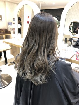 クレア本厚木(CREA) アッシュグレージュ　グラデーション