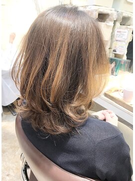 ミッシェル アフロート(michelle afloat) 髪質改善ひし形ふんわり動き簡単まとまるツヤカラーカーブカット