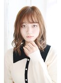 ミディアム_透け感バングの細かめミックスカール