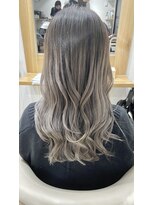 ヘアースタジオ ゼン(hair studio Zen) グラデーションカラー シルバー