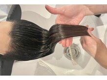 『髪のデトックス』薬剤に含まれるアルカリや活性酸素をしっかり除去して大切な髪を傷ませないこだわり