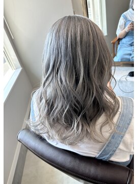 シエル 羽生店(Ciel) ホワイトシルバー　シルバーアッシュ