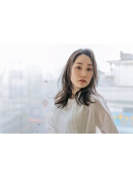 大人ショートが大人気★ダメージレスで白髪ぼかし/脱白髪染めを艶と透明感でオシャレに[入間/武蔵藤沢]