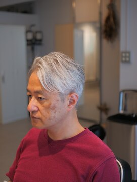 グットルーズトウキョウ(GOOD LOOSE TOKYO) ツーブロック、毛流れサイドパート、大人、シニア、くせ毛