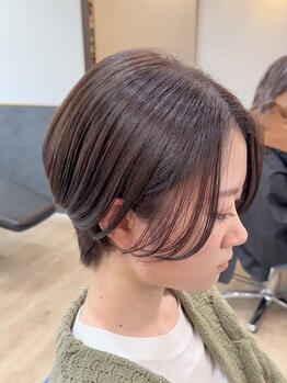 リドムヘアデザイン(LiDm hair design)の写真/【長浜】お客様の髪のくせ、生えぐせ、骨格に合わせて流行りのショートスタイルにカットします。