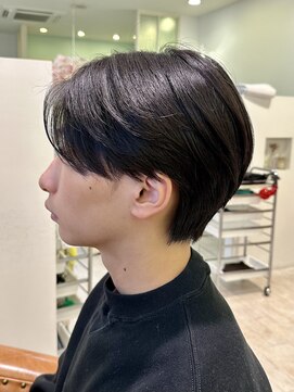 リタ(Lita) センターパートウルフニュアンスパーマカルマパーマ