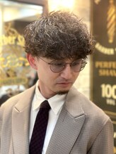 ミリオンバックス 上野(Million Bucks) ウルフパーマサーフカール波巻きツイストスパイラルパーマ