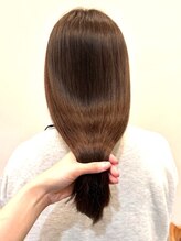 パサつきも広がりも諦めない。触れるたび、感動の髪質改善革命◎