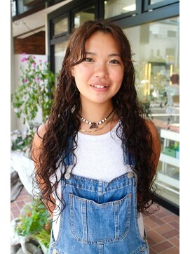 スタイル 茅ケ崎(STYLE) 【MIKU】日焼けと相性がいいカーリーパーマ