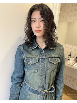 チーカ(chica) ナチュラルミディアムパーマ