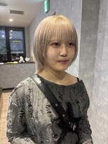 ルル(Lulu)&nbsp;ボブウルフホワイトベージュカラー