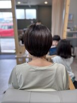 アクラ(aqula)&nbsp;30代40代/ショートボブ/丸みショートカット/アッシュカラー