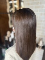 オヴィ(Ovi)&nbsp;大人の艶髪ショコラブラウン×ナチュラルロング