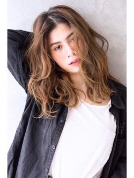 アッシュ 祐天寺店(Ash) センターパートの外国人風ゆるウェーブ