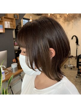 アルファ アルファ(ALPHA ALPHA) ウルフカット