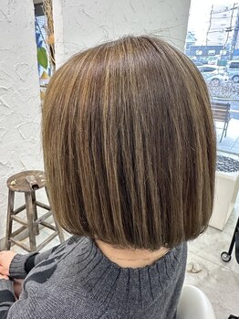 ヂルチヘアー(zilch hair)の写真/白髪にお悩みの方でもデザインカラーが可能◎ハイライトやハイトーンカラーで周りと差がつくスタイルへ！