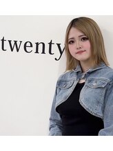 トゥエンティ(twenty) 佐藤 愛香