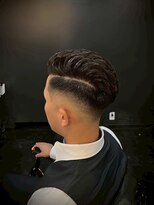 キングスマントーキョー 府中店(KINGSMAN TOKYO)&nbsp;アップバング / ツーブロック / スキンフェード 【府中】