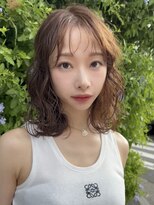 メゾンアクア 表参道(Maison ACQUA)&nbsp;ミディアムパーマデジタルパーマボブパーマチェリーブラウン前髪