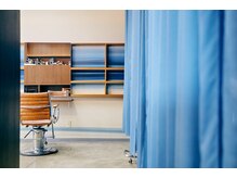 ヴィハーラ ヘアアンドビューティーライフサロン(VIHARA HAIR BEAUTY LIFE SALON)の雰囲気（大人向けの落ち着いたサロンです。）