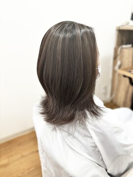 トゥエンティ(twenty) コントラストハイライト