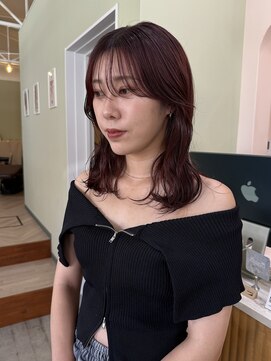 キュオンシア(CUEON. ciea) ローレイヤー×ボルドーカラー