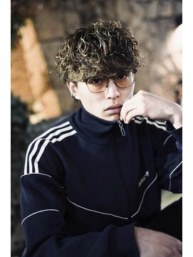 ネクスト 渋谷(NEXT) MEN’S HAIR/ブルーブラック/フェザーパーマ/渋谷ア