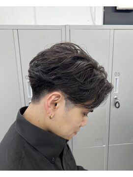 ロエ 元町店(Loe) 横浜/フェザーショート/センターパート/ショート/石川町/元町