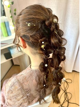ジェミータ 横浜 ふわふわツインポニー【横浜/ヘアセット/着付け/ヘアメイク】