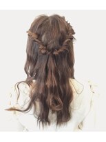 レポヘアー(Repos hair)&nbsp;簡単ねじりアレンジ