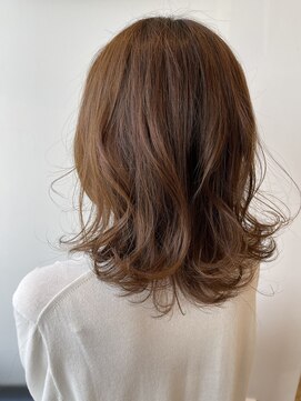 カザック(kazak) 外はねフェミニンカール