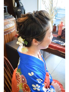 ベル(BELL) 卒業式ポンパドールアップ【BELL用賀/桜新町】