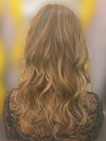 ミテ(MiTe)&nbsp;ダウンヘアセット　巻きおろし　カジュアルヘア　お呼ばれヘア