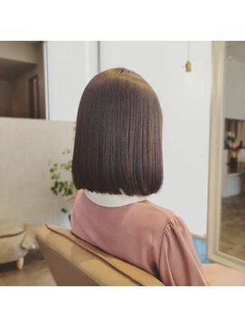 ティクルピンク(Tickled Pink) 〈Tickled Pink ティクルピンク〉　ナチュラルボブ