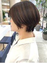 ステアケース 武蔵小杉店(stair:case) 大人ショート/脱白髪染めハイライト/前髪あり耳かけ30代40代50代