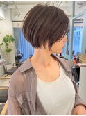 大人ひし形ショート小顔似合わワンレンボブルフ黒髪ネビージュ