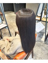 インス(ensue)&nbsp;大人美人艶カラーベージュ小顔カット透明感レイヤーロング