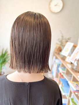 エホン(ehon) プツっと。がカワイイボブ。