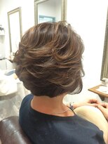 ヘアー グリーン(hair green) 40代50代60代/ふんわりレイヤーボブ/エレガントスタイル